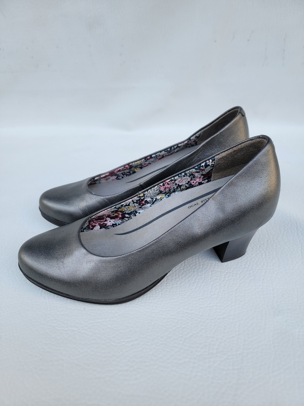 hotter Women's Metallic Gray Low Heel Pumps
